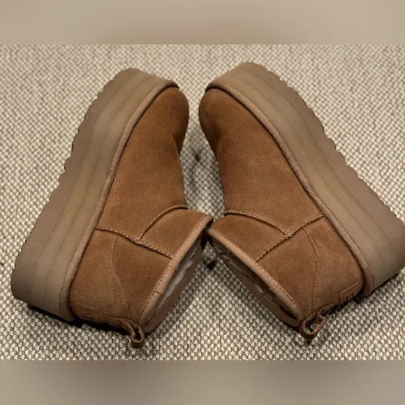 UGG Classic Ultra Mini platform boots in chestnut